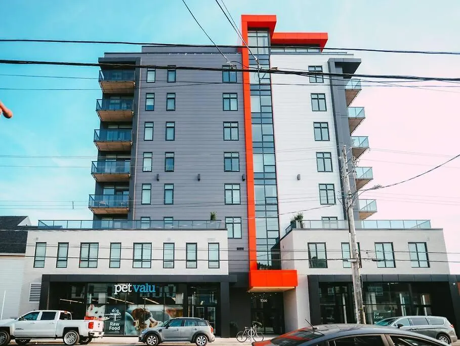 New Luxury 2Br Penthouse Apt In Central Halifax 0*,  Kanada