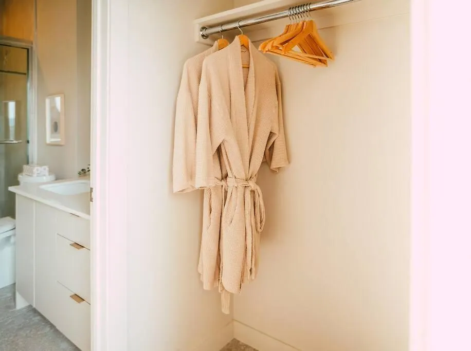 New Luxury 2Br Penthouse Apt In Central Halifax Daire