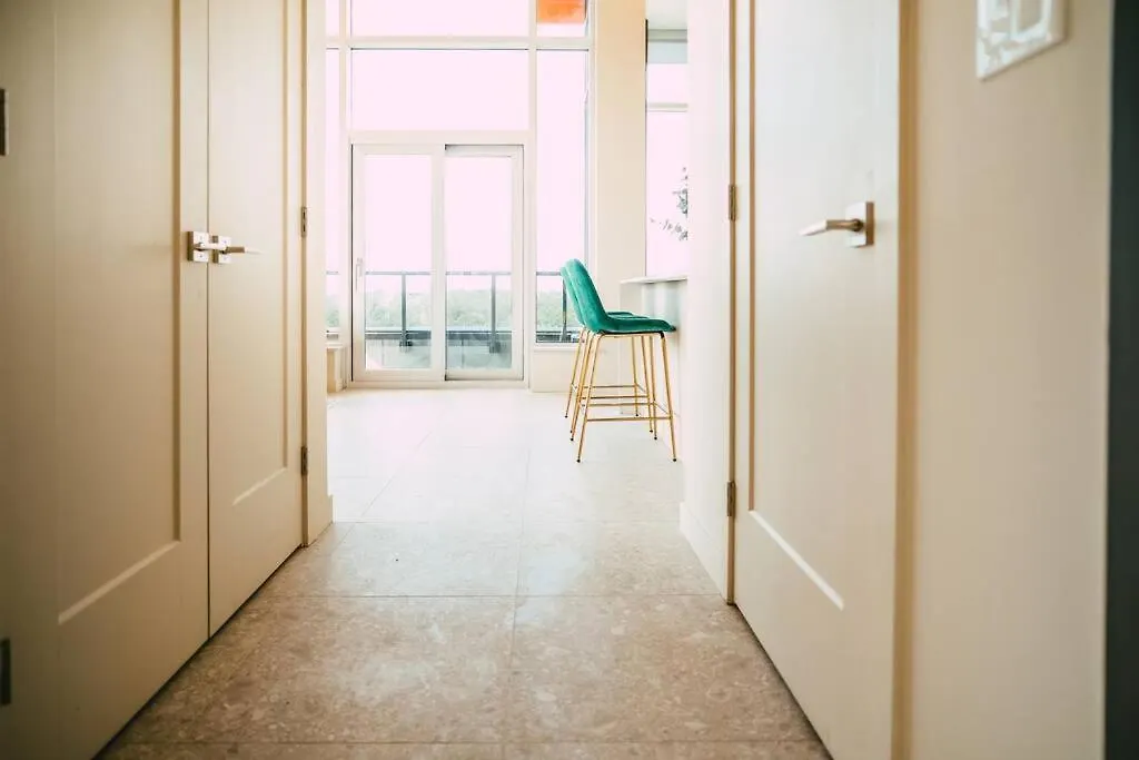New Luxury 2Br Penthouse Apt In Central Halifax 0*,