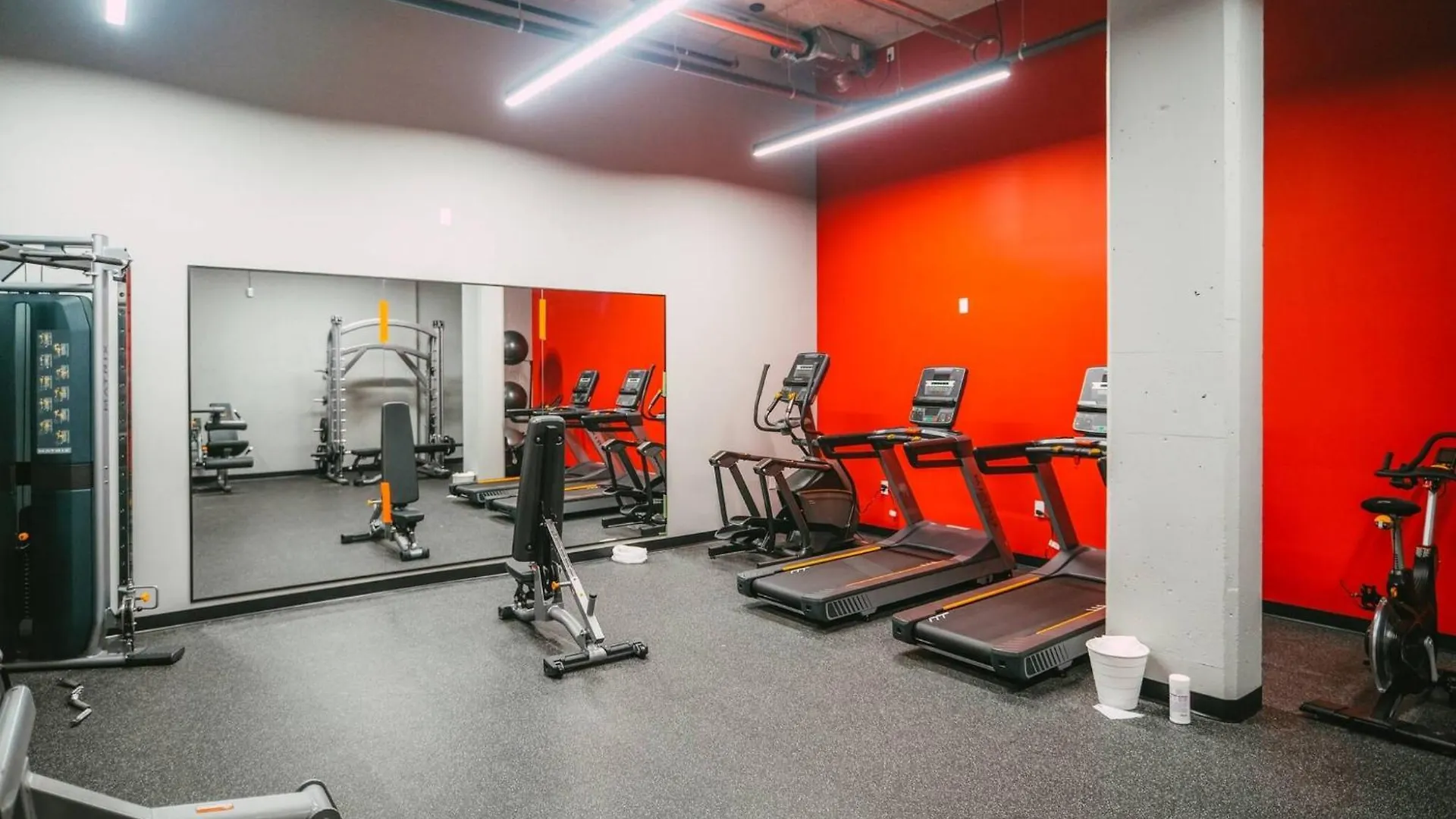 New Luxury 2Br Penthouse Apt In Central Halifax Kanada